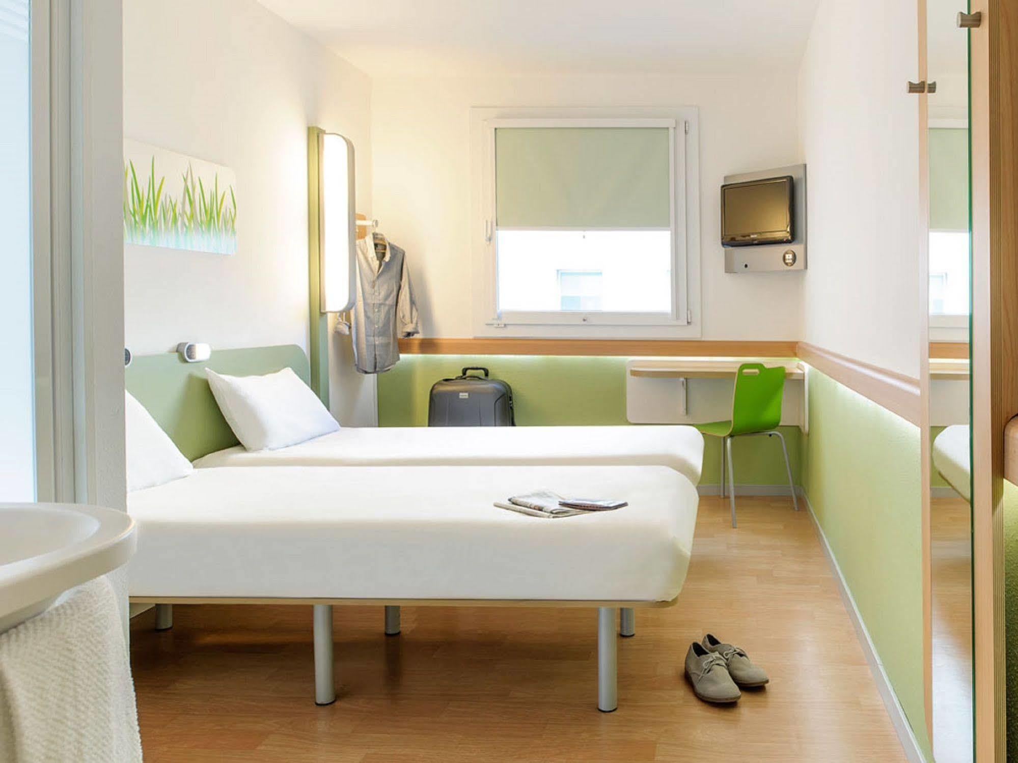 Ibis Budget - 3*