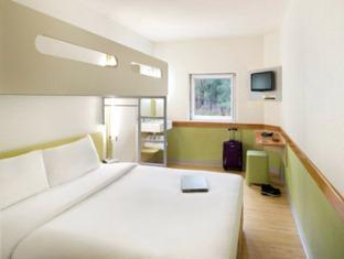Ibis Budget - 3*