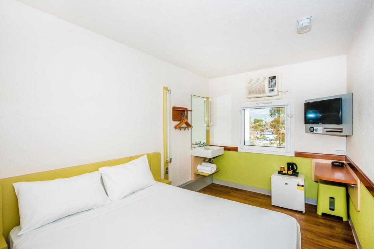 Ibis Budget - 3*